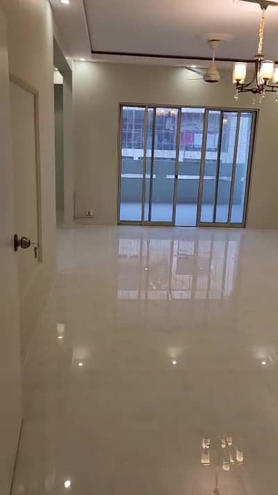 3 Bed Drawing Dining, Servant Quarter In The Centre Of City Near Governor House