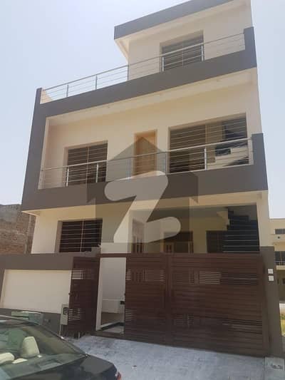 4.5 Marla Luxury Upper Portion is Available For Rent In D-12/3