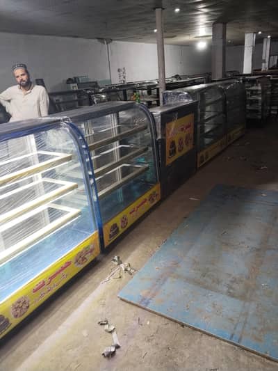 display counter , bakery counter , cake counter , cake chillar