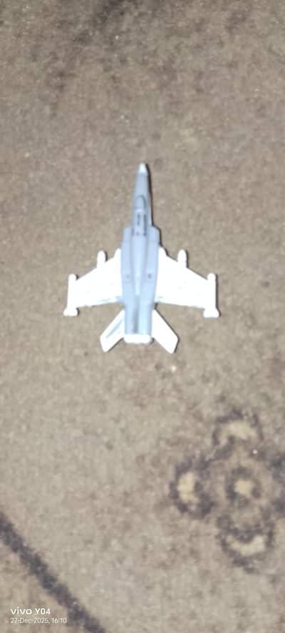 unpack faiter jet black and white theme