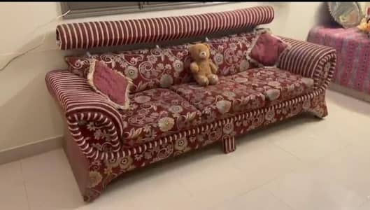7 seetar sofa hai