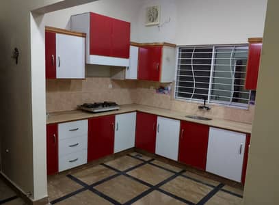 5 MARLA 2ND FLOOR LIKE NEW