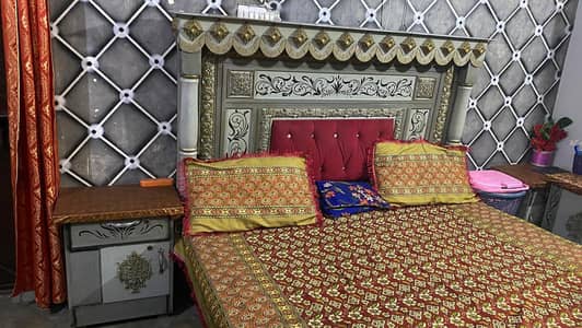 assalamualaikum 1 bed 1 dressing mirror 1 showcase