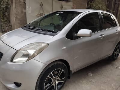 Toyota vitz 2007/13 , Lahore number