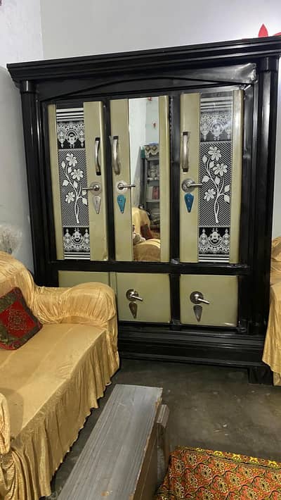 Almari for sell heavy metel sy bni hoi ha wazni ha