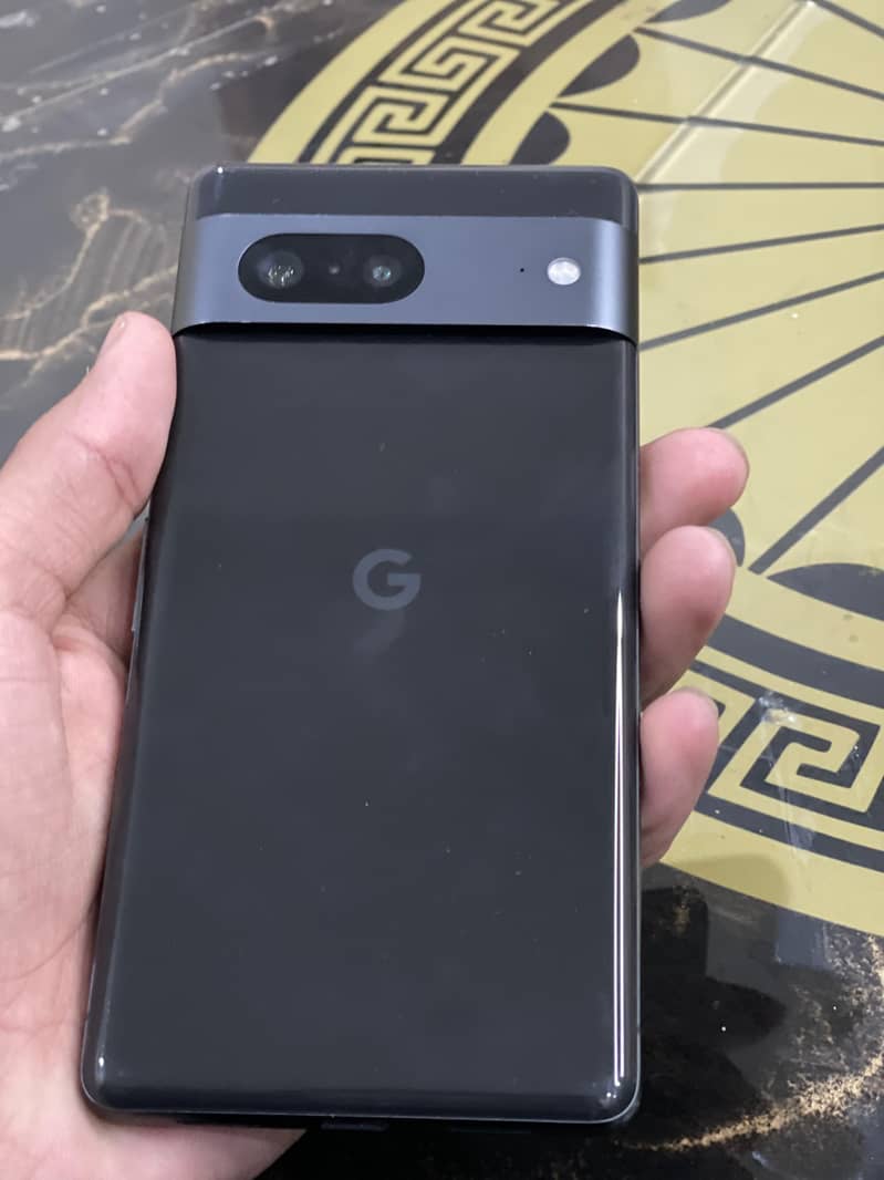 Google Pixel 7 4