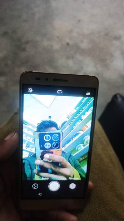 Honor kiw-L21.2GB 16GB. sale exchange .