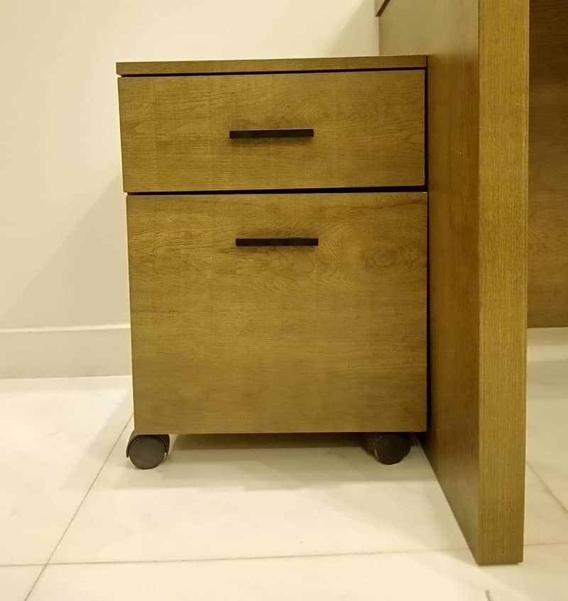 Computer Table with Side Table 2