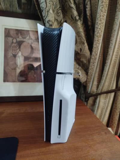 PS5 SLIM, BRAND NEW CONDITION  with box