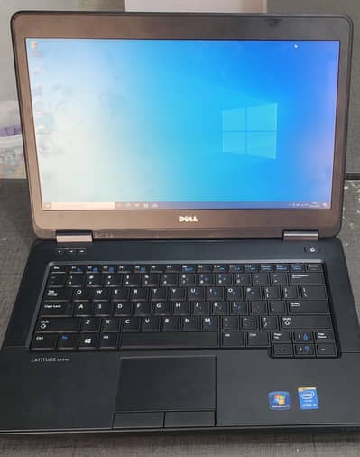 Dell Laptop 8-128