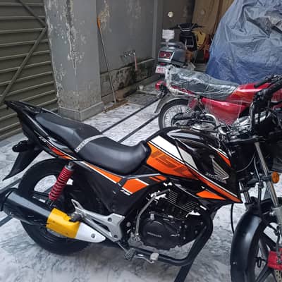 Honda cb150 in genuine condition