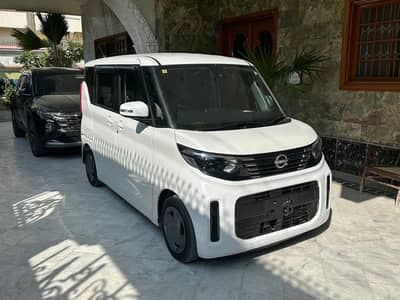 Nissan  Roox Hybrid  X package 2023/25  Automatic