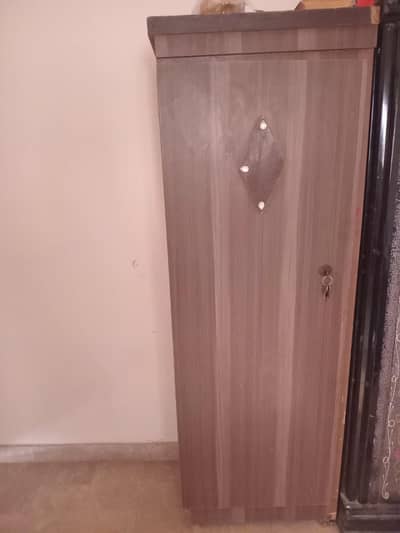 single door almari