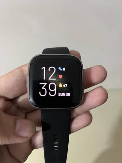 Fitbit Versa 2 Fitness Watch | 10/10 Condition | With Charger