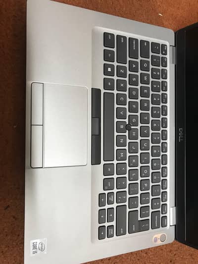 Dell i5 10th gernation  8gb ram 256 gb ssd