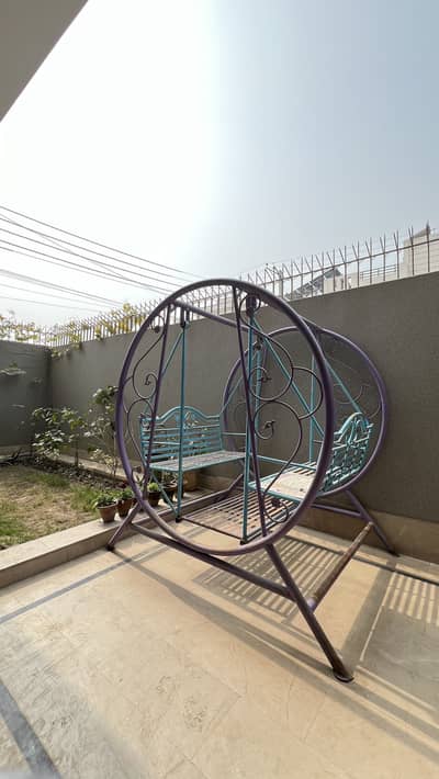 Outdoor Big Garden Swing slide jhoolay – Like New Condition
