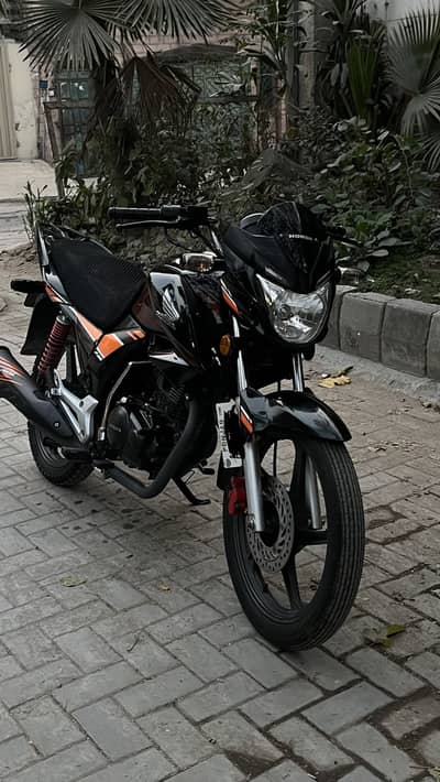 Honda cb 150f 21 model