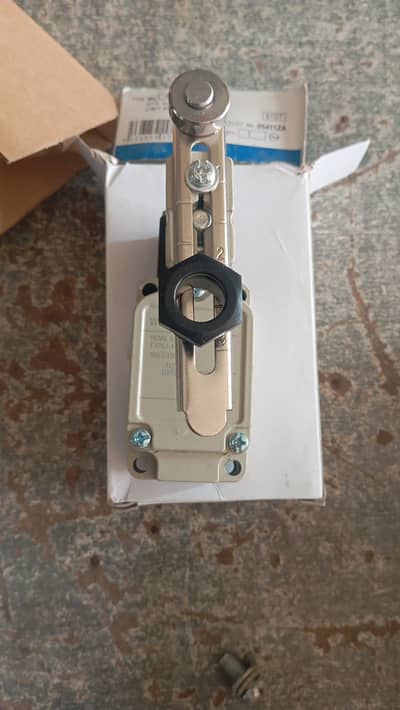 Limit Switch For Elec  3phase