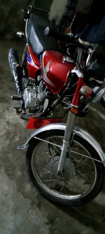 TOTAL GENIUNE HONDA CG 2O1O MODEL ARJENT SEAL