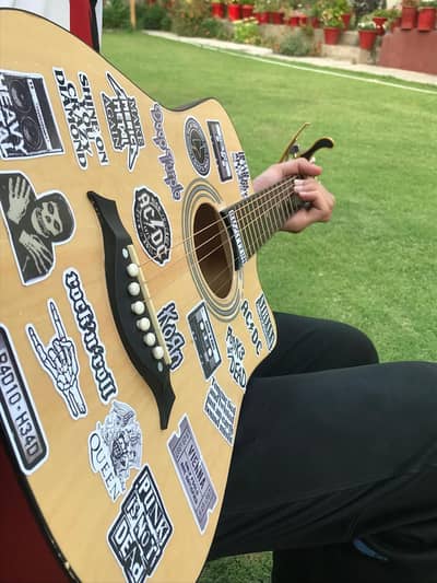 beginner guitar for sell.