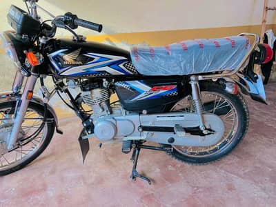 Honda 125  Applied for Black 2025 model