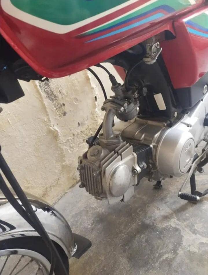 ہونڈا سی ڈی سیون ٹی بائک 1