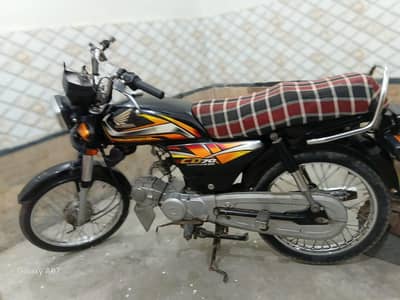 Honda CD 70 2022  hyderabad number first owner. bike .