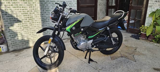 Yamaha YBR G 2025 500km used