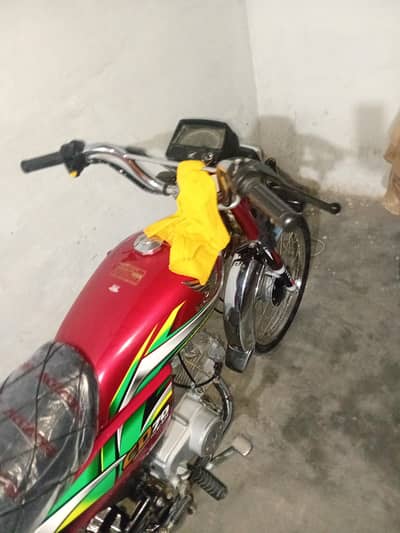 cd 70 2022 model 10/10 condition all ok xchange possible