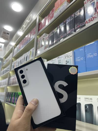 Samsung s22 OFFICIAL PTA APPROVED 8/256gb with box