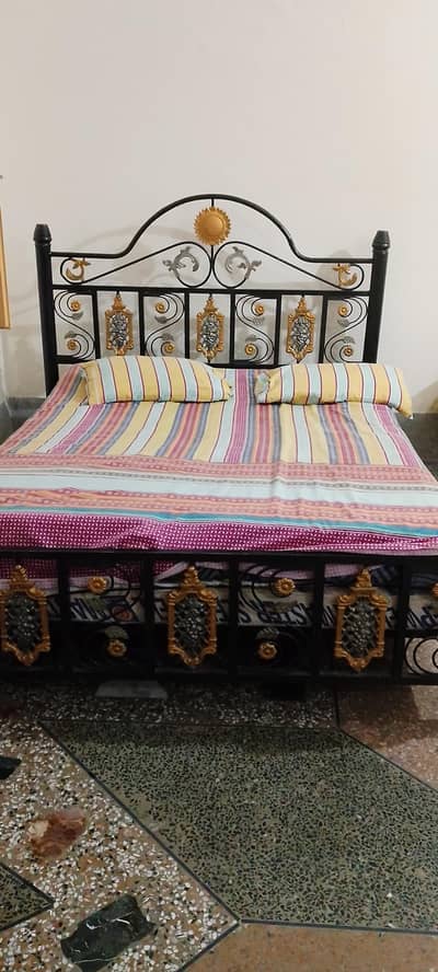 "Luxury Wrought Iron Bed Sale | Best Designs in Pakistan"