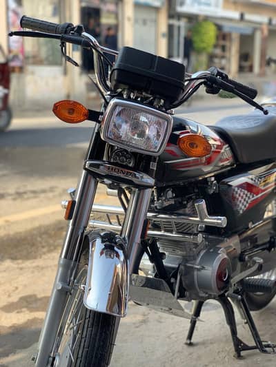 Honda 125 block colour 24 Model