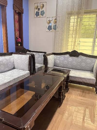 Sofa Set 7 Seater with Tables
