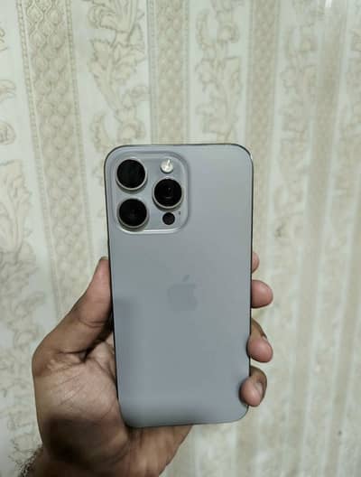 I phone 15 pro max 256 Gb