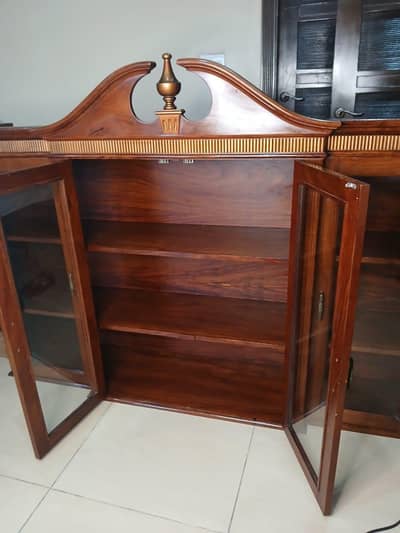 almirah for sale in great conditon