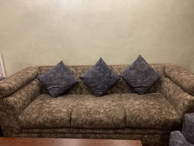 Luxury 7 Seater Sofa Set – Excellent Condition