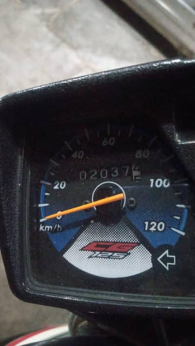 110 k demada hai 2015 modil hai