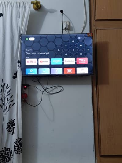 TCL. Smart LEd TV. Model : S5400