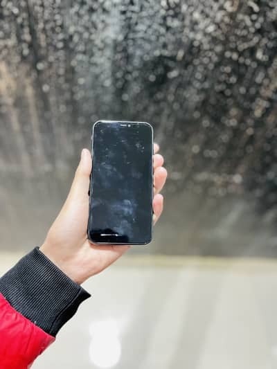 I’m selling iPhone 11 64gb Dual PTA Approved