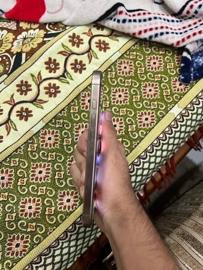 Apple Iphone 16 Pro Sim locked