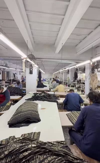 Factory For rent 2.5 kanal ( 50 Marla )  factory near Imtiaz market K