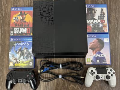 PS4 Fat 500GB | 2 Controllers | 4 Original Discs + Digital Games