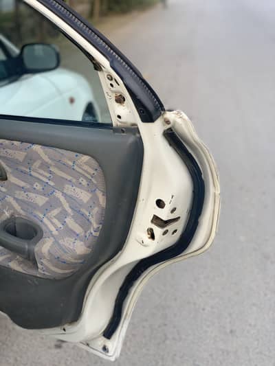 Inner total genuine , outer - Chat, piller, diggee or doors50 %genuine