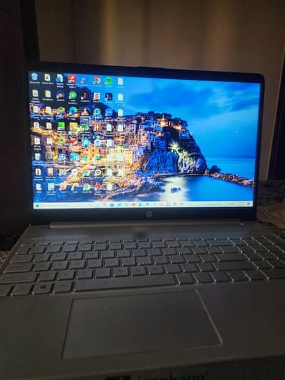 HP Notebook laptop 10/10 condition
