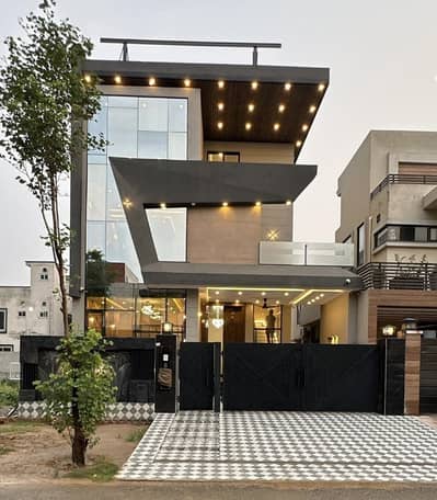 3 Years Installments Plan 10 Marla Brand New House For Sale In Park View City