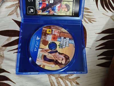 GTA V PS4 Disc Mint Condition
