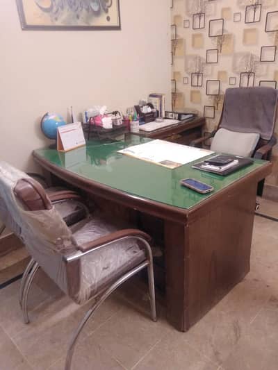 Office Tables and Office Chairs