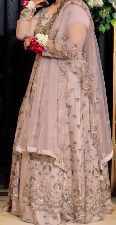 Cut dana maxi size medium to large with net duppta