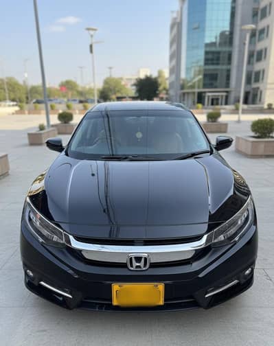 Honda Civic Oriel 1.8 i-VTEC CVT