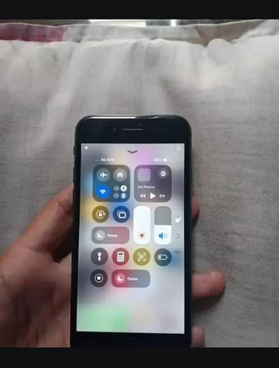 Exchange be ho jya gy iPhone SE 2020 all ok h non pta h 64 gp